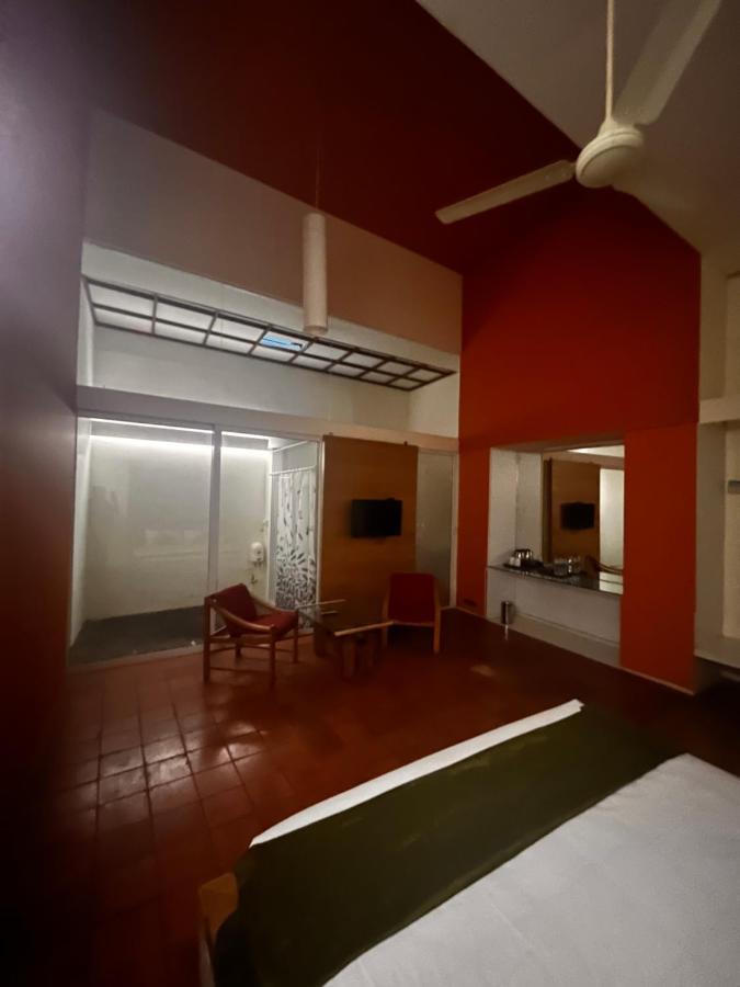 Presidency Artotel, Kochi Exterior photo