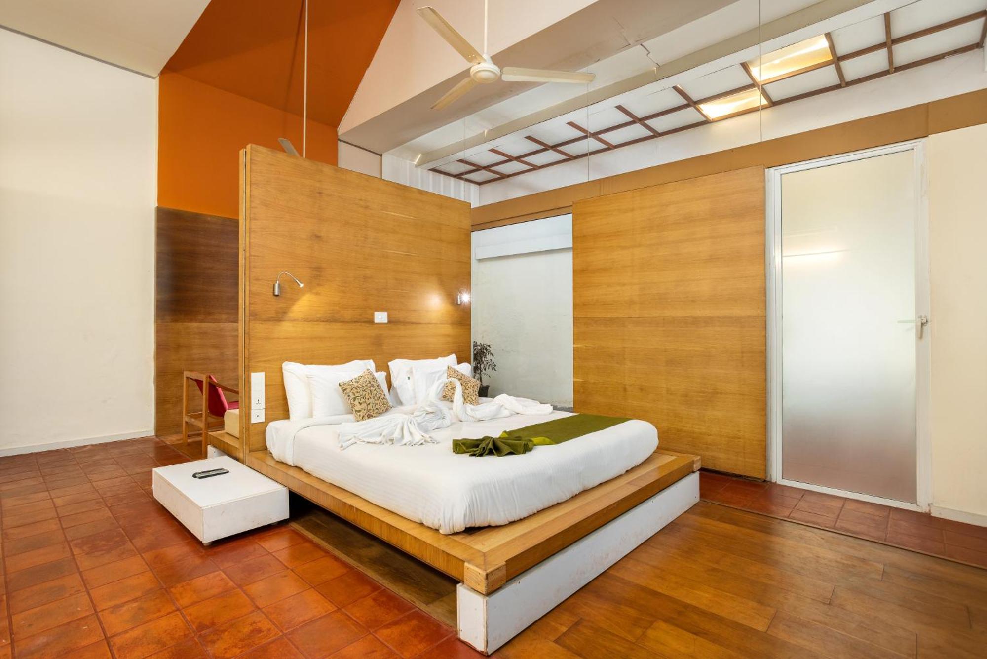 Presidency Artotel, Kochi Exterior photo